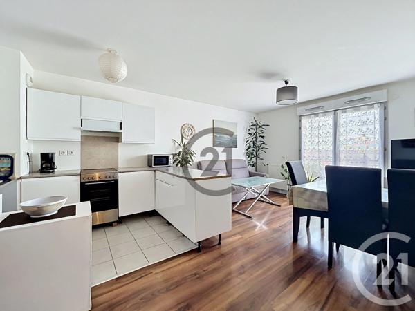 Appartement F3 à vendre  3 pièces - 58,56 m 2   MONTEREAU FAULT YONNE  - 77
