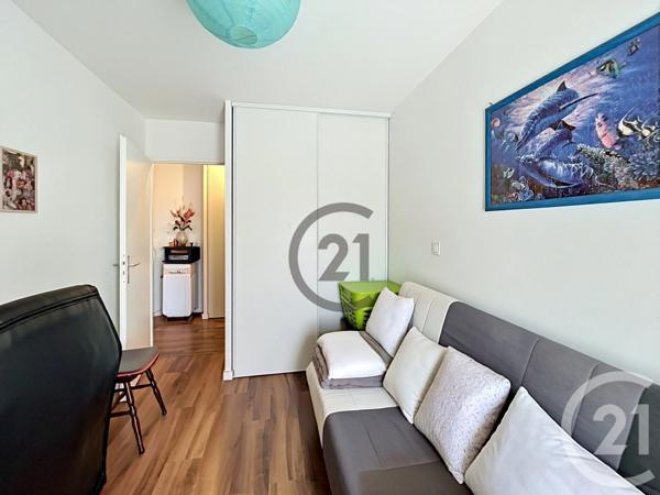 Appartement F3 à vendre  3 pièces - 58,56 m 2   MONTEREAU FAULT YONNE  - 77