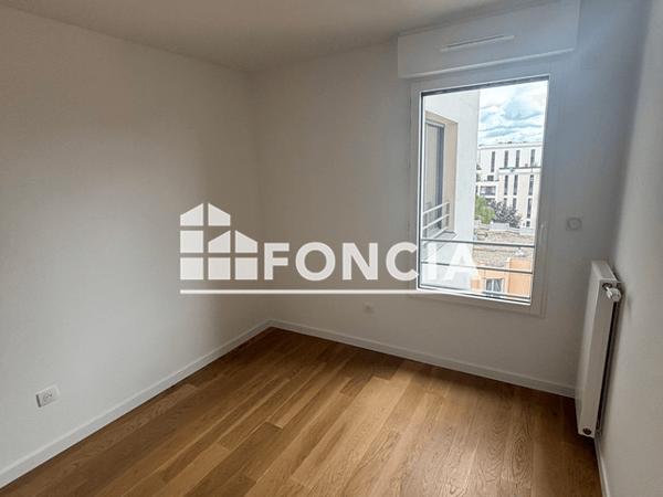 Location Appartement 3 pièces 78.8 m² - Clichy 92110