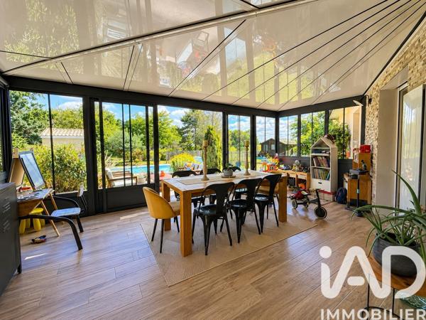 Maison à vendre 4 pièces 126 m² Saint-Pierre-d'Eyraud