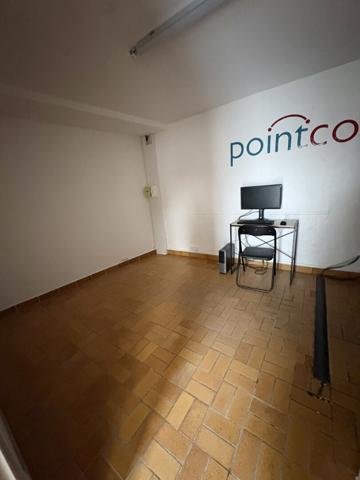 Local commercial 1 pièce 50 m2