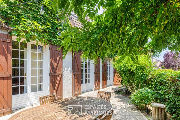 Maison familiale avec terrasse et jardin bucolique au calme absolu