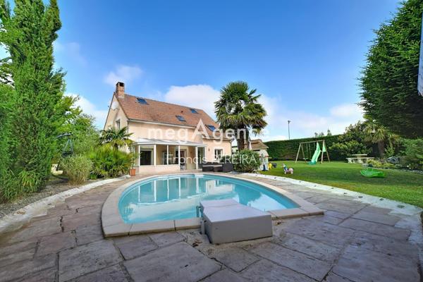 Maison à Les Alluets-le-Roi, 78580 - 8 pièces 182m²