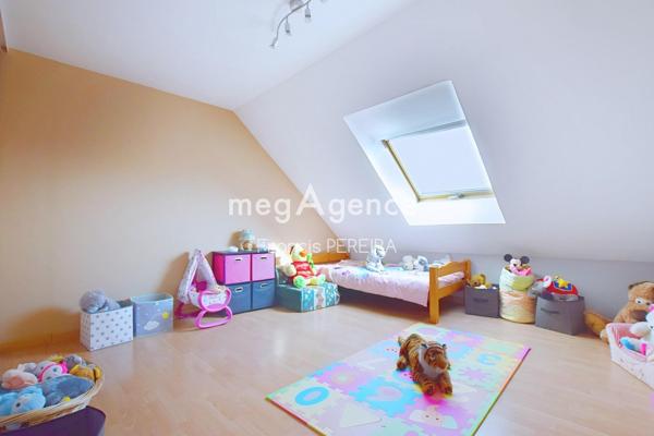 Maison à Les Alluets-le-Roi, 78580 - 8 pièces 182m²