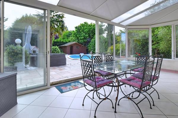 Maison à Les Alluets-le-Roi, 78580 - 8 pièces 182m²