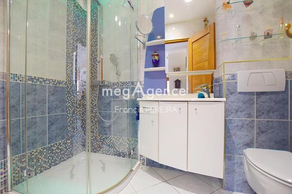 Maison à Les Alluets-le-Roi, 78580 - 8 pièces 182m²