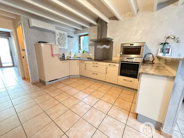 Serrières (07340) Maison avec terrasse, dépendance et garages – Une rareté à Serrières !