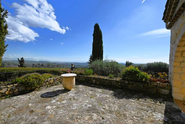 LE ROURET Arrière pays cannois
