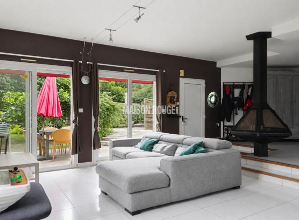 SAINT-BRIEUC IDÉAL GRANDE FAMILLE : 6 CHAMBRES + BUREAU - JARDIN - GARAGE --SANS TRAVAUX