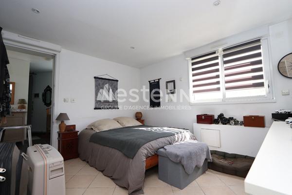 Vaste maison familiale de 180 m² avec possibilité de créer un deuxième logement - Garage et jardin