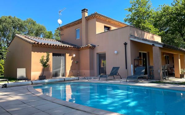 Maison à vendre    6 pièces •  Montboucher-sur-Jabron