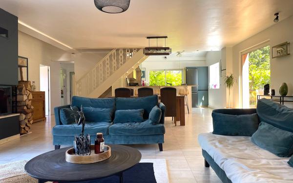 Maison à vendre    6 pièces •  Montboucher-sur-Jabron