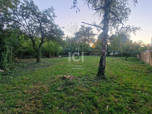 Terrain Sainte Luce Sur Loire 300 m2