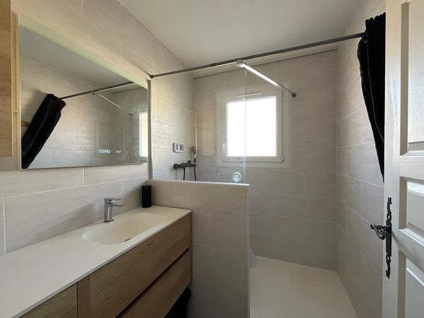 Appartement T3 de 75 m² au deuxieme et dernier étage