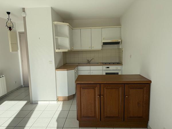 FAVERGES. APPARTEMENT T2 DE 36.89M² AVEC PARKING PRIVATIF ET CAVE