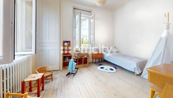 Maison 5 pièces - 120 m² Exclusivité efficity