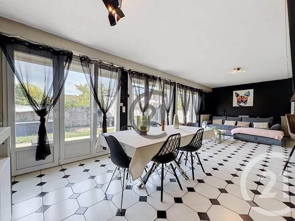 Maison à vendre  6 pièces - 103,77 m 2   ST ANDRE LES VERGERS  - 10