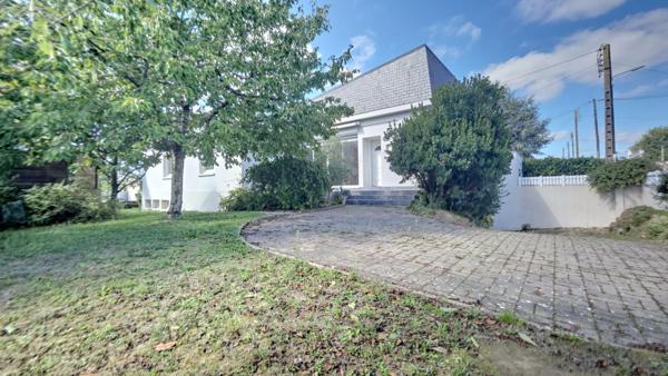 Maison spacieuse à vendre à Le Loroux-Bottereau - 10 pièces, 5 chambres