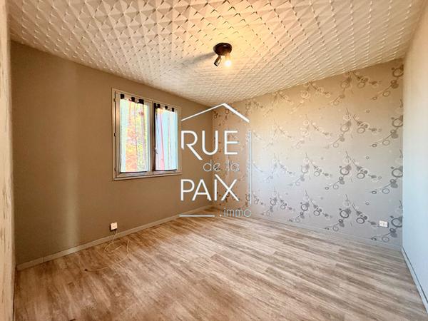 79300 SAINT SAUVEUR DE GIVRE EN MA Maison