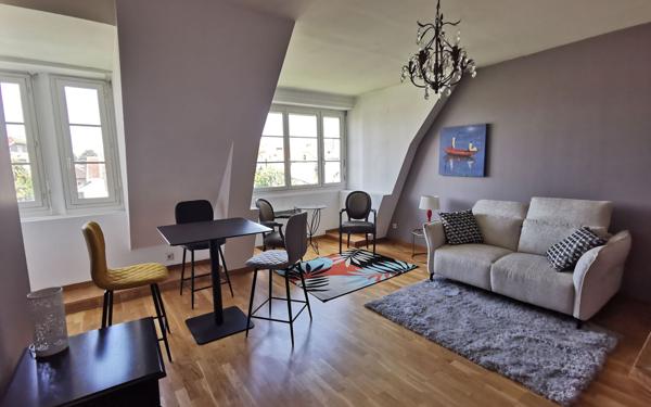 Appartement à vendre    2 pièces • 43 m2 Pau