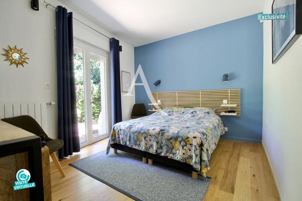 EXCLUSIVITÉ - PÉROLS CENTRE VILLE - VILLA DE PLAIN-PIED - NON MITOYENNE - 100 M2 - ENTIEREMENT RÉNOVÉE EN 2019 - 4 PIÉCES - 3 CHAMBRES DONT 1 CHAMBRE PARENTALE - GARAGE À MOTOS - PARKING PRIVATIF - CLIMATISATION - CHAUFFAGE GAZ - TERRASSE BOIS - PISCINE