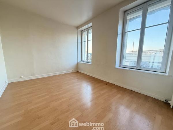 Immeuble 600 m² à Laon 02000