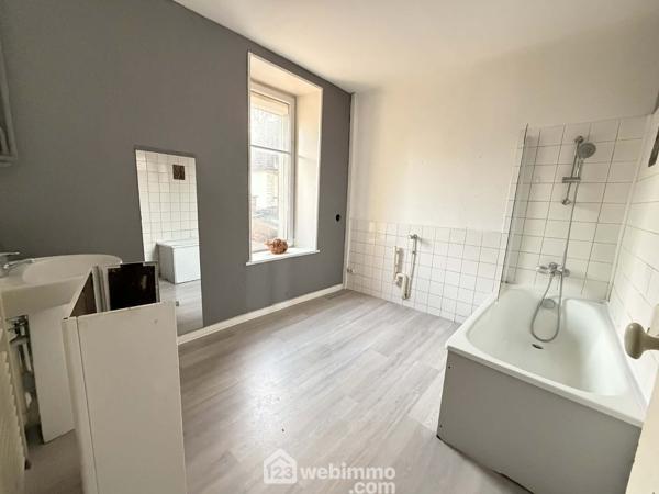 Immeuble 600 m² à Laon 02000