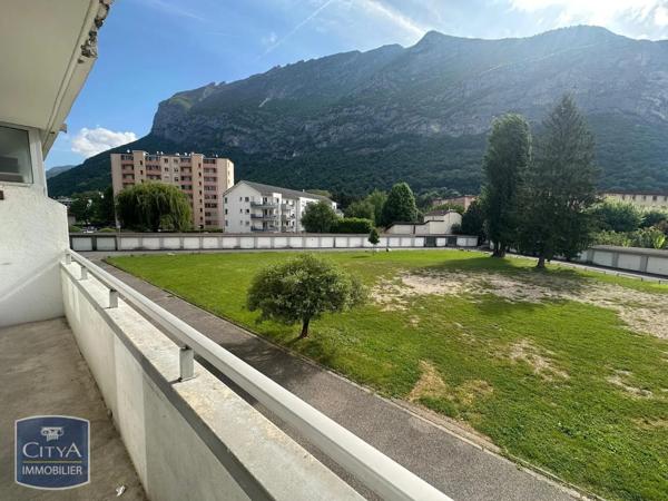 Appartement à louer 3 pièces 62.83m² Saint-Égrève (38120)
