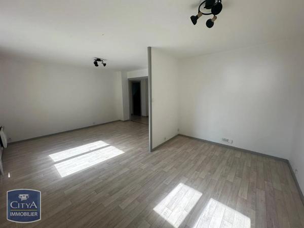 Appartement à louer 3 pièces 62.83m² Saint-Égrève (38120)