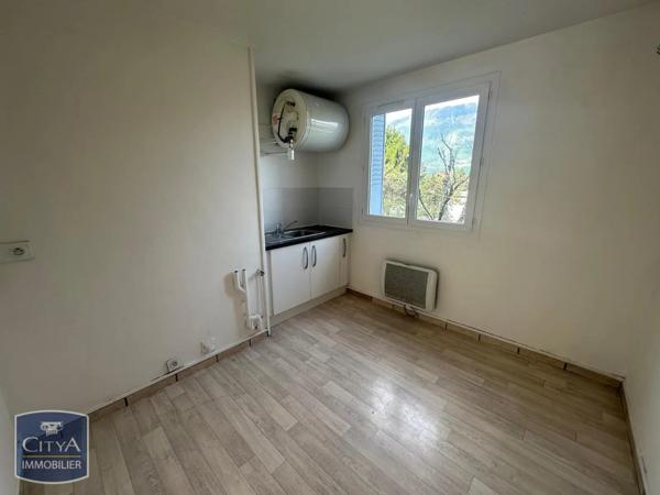 Appartement à louer 3 pièces 62.83m² Saint-Égrève (38120)
