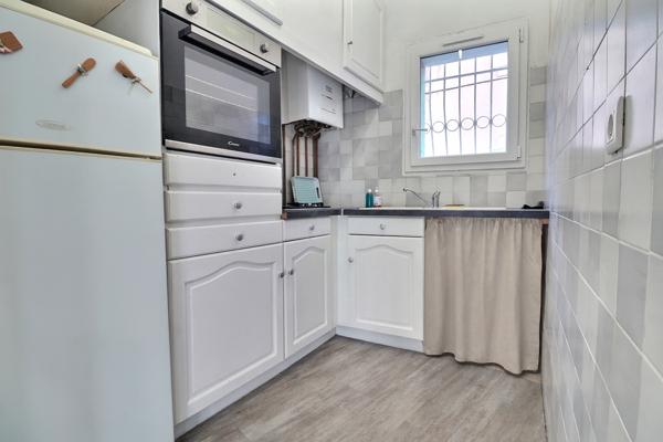 Marseille (13013) CENTRE VILLAGE CHATEAU GOMBERT, T 3 PIÈCES 45 M²