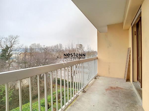 A VENDRE. Appartement avec place de parking privatif Echirolles 1 pièce(s) 39 m2