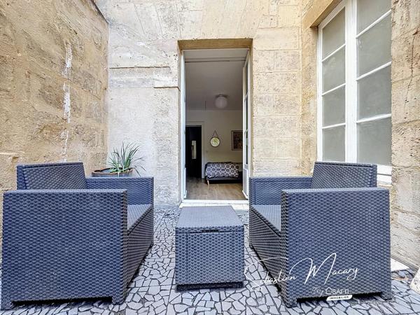 Hotel de ville - Studio 23 m2 avec terrasse de 11 m2