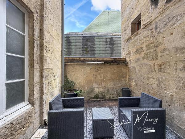 Hotel de ville - Studio 23 m2 avec terrasse de 11 m2