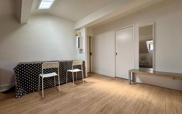 Appartement à vendre    2 pièces • 26 m2 Champigny-sur-Marne