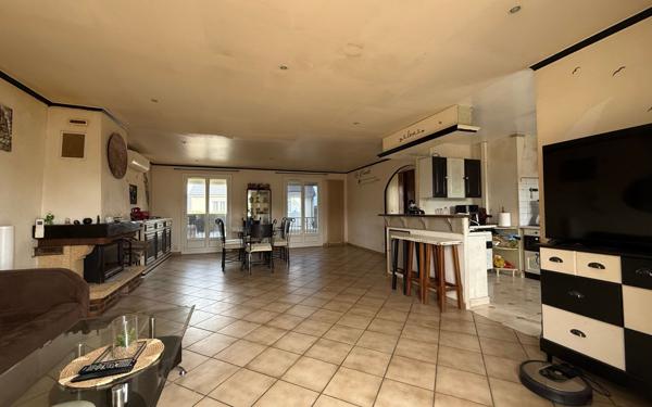 Maison à vendre    3 pièces •  Longeault