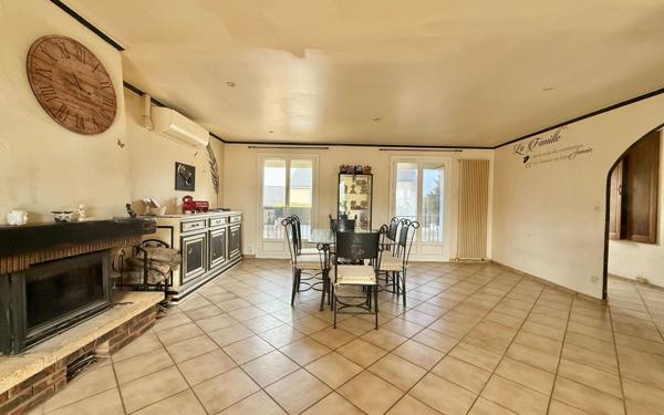 Maison à vendre    3 pièces •  Longeault