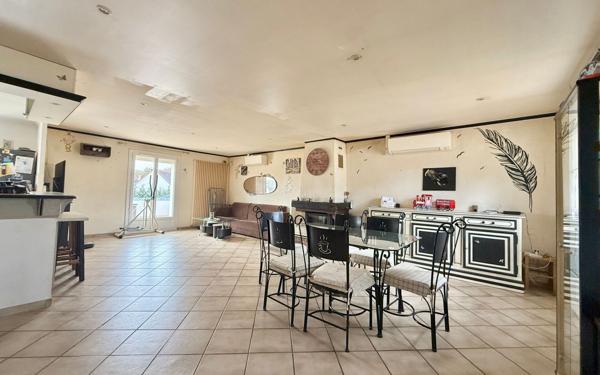 Maison à vendre    3 pièces •  Longeault