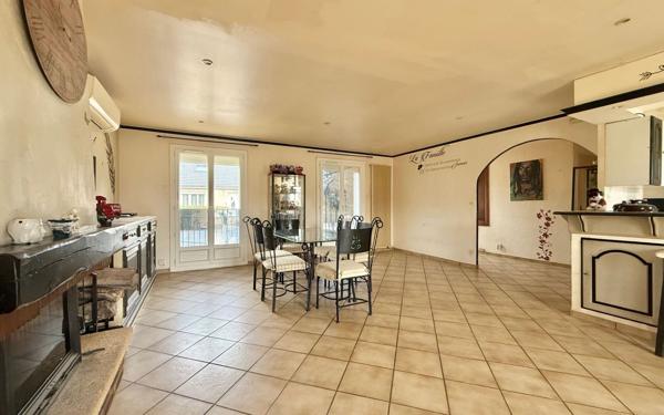 Maison à vendre    3 pièces •  Longeault