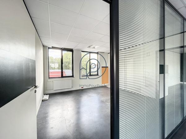 Cachet et fonctionnalité  pour ces locaux à vendre à Roubaix