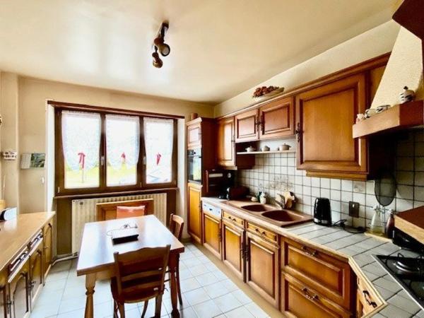 Maison T7 avec 5 chambres sur 9 ares