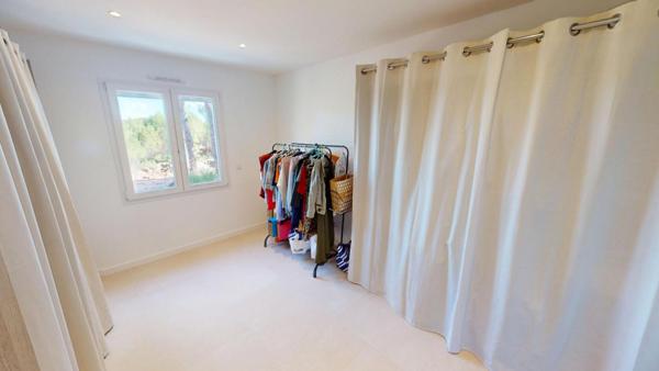 À VIDAUBAN ,Maison contemporaine RE 2020, 5 chambres , À moins de 500 000  !