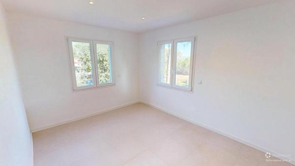 À VIDAUBAN ,Maison contemporaine RE 2020, 5 chambres , À moins de 500 000  !