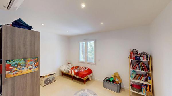 À VIDAUBAN ,Maison contemporaine RE 2020, 5 chambres , À moins de 500 000  !