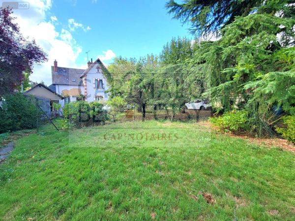 Maison à vendre à Cloyes-les-Trois-Rivières dans l'Eure-et-Loir (28220), ref : JS/909