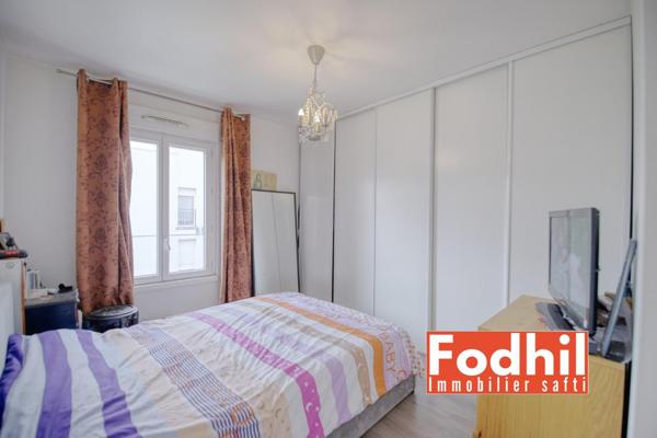 Appartement 3 pièces de 64m²- au 3éme sans vis à vis- Balcon et Parking.