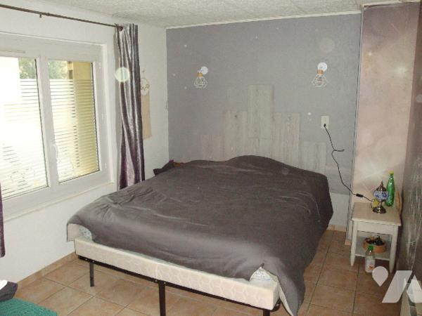 MURET : quartier Barry, maison de ville, 2 chambres, avec jardin.