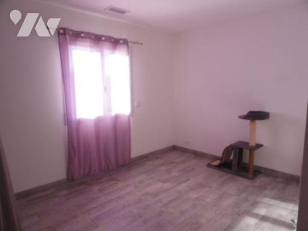 EN EXCLUSIVITE VILLA DE 2018  de plain-pied d'une superficie de 105m² habitables sur une parcel...