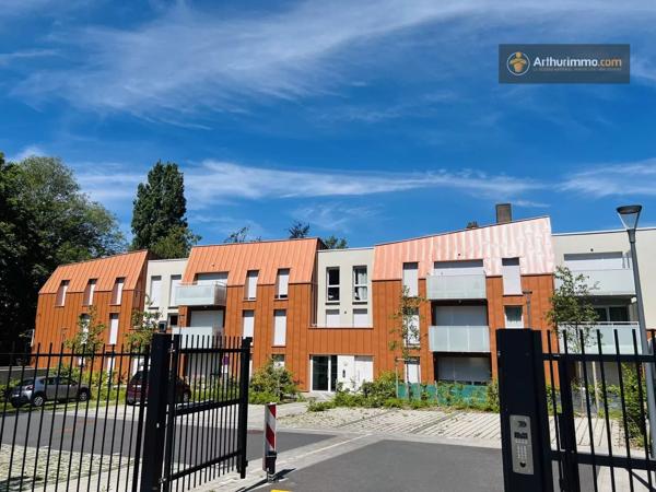 Vente                                                      Appartement
                        
                     2 pièces                      45 m2                     à Roubaix