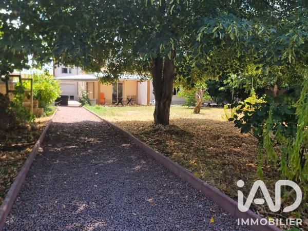 Maison à vendre 10 pièces 250 m² Rochefort